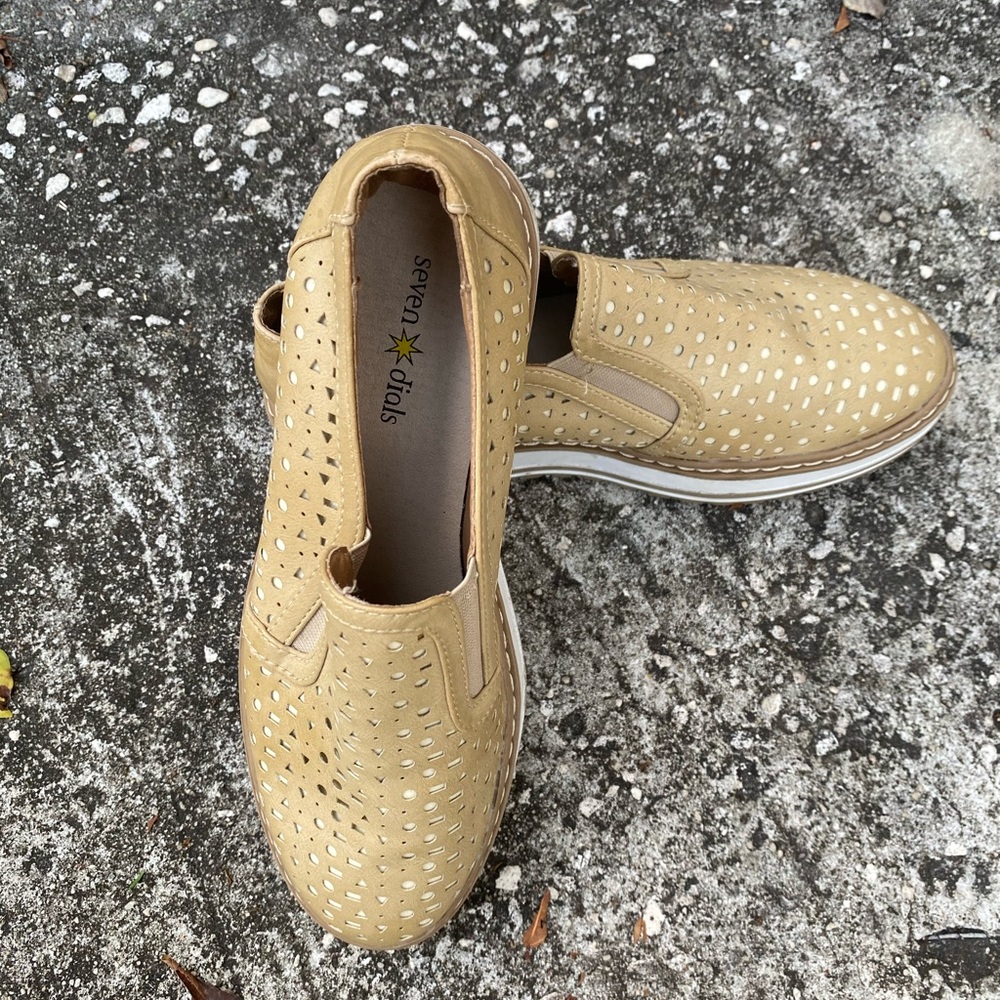 Seven Dials perforated tan platforms